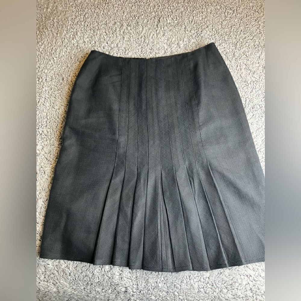 KAY UNGER 10 Dressy Silk Blend Black Pleated Skirt